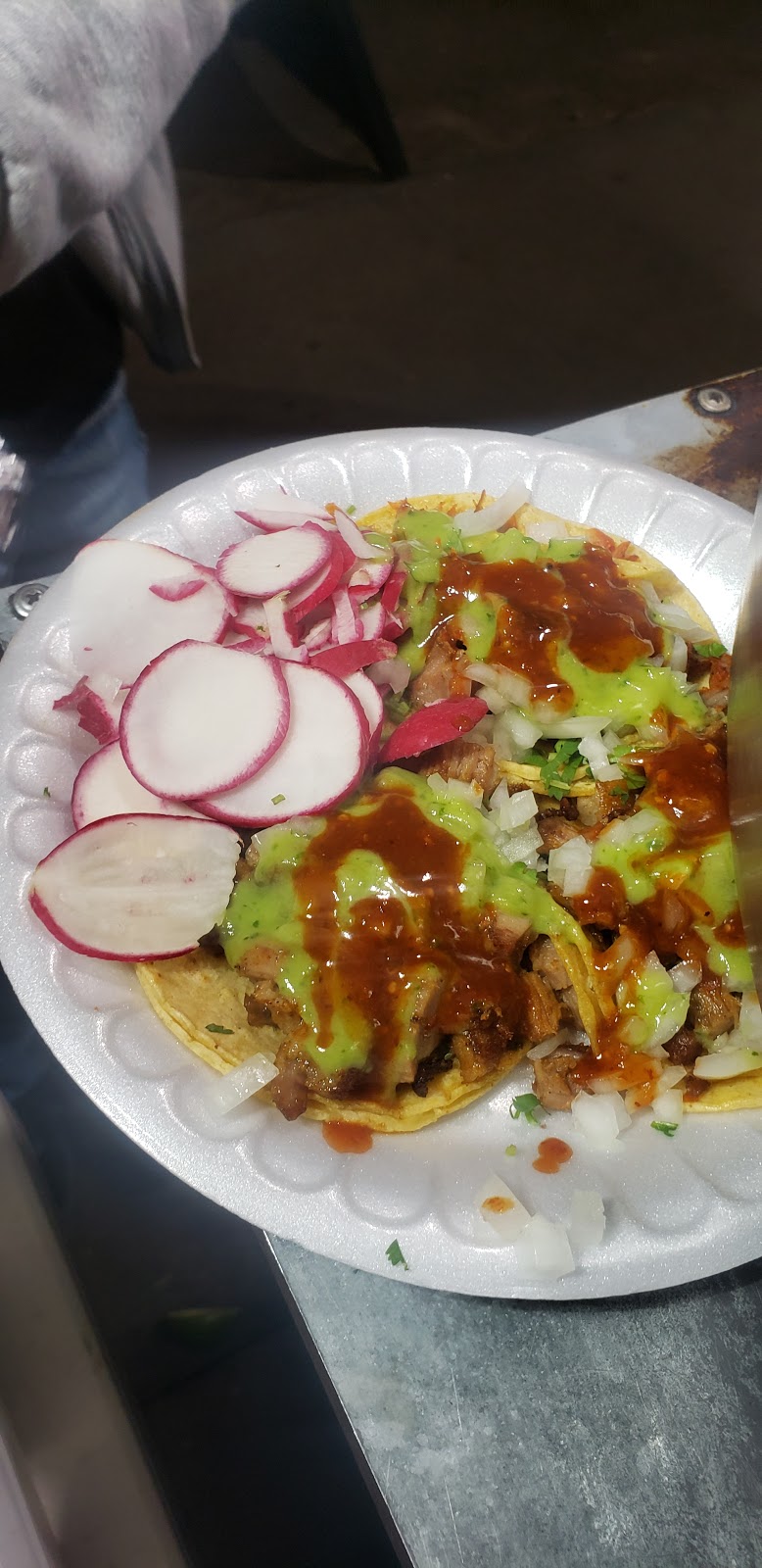 Tacos ochoas 8As | restaurant | 2150 E Highland Ave, San Bernardino, CA 92404, USA | 8182326053 OR +1 818-232-6053