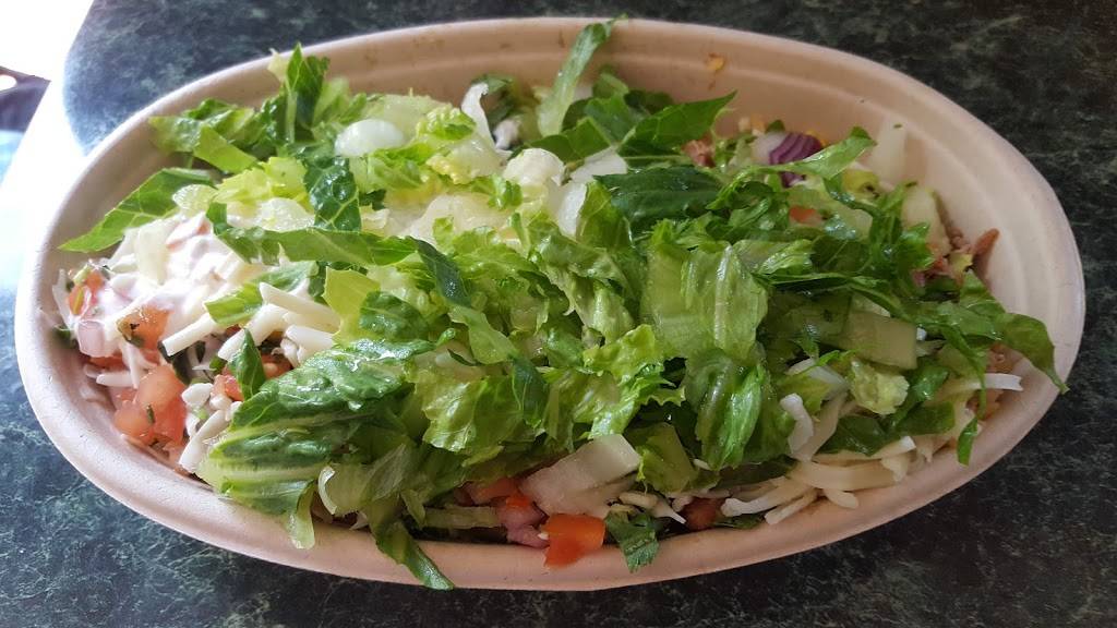 Santa Fe Burrito Grill | meal delivery | 28 W Central St, Franklin, MA 02038, USA | 5084405336 OR +1 508-440-5336