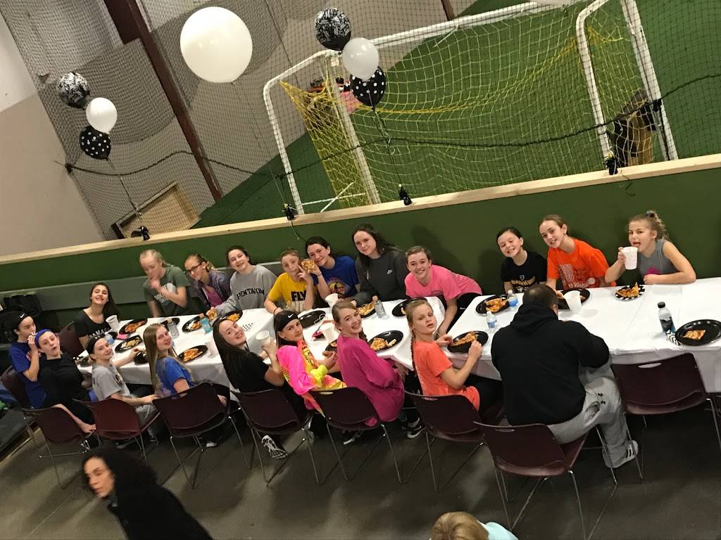 Rally Time Sports Club | meal takeaway | 5000 NE 12th Ave, Pleasant Hill, IA 50327, USA | 5152652902 OR +1 515-265-2902