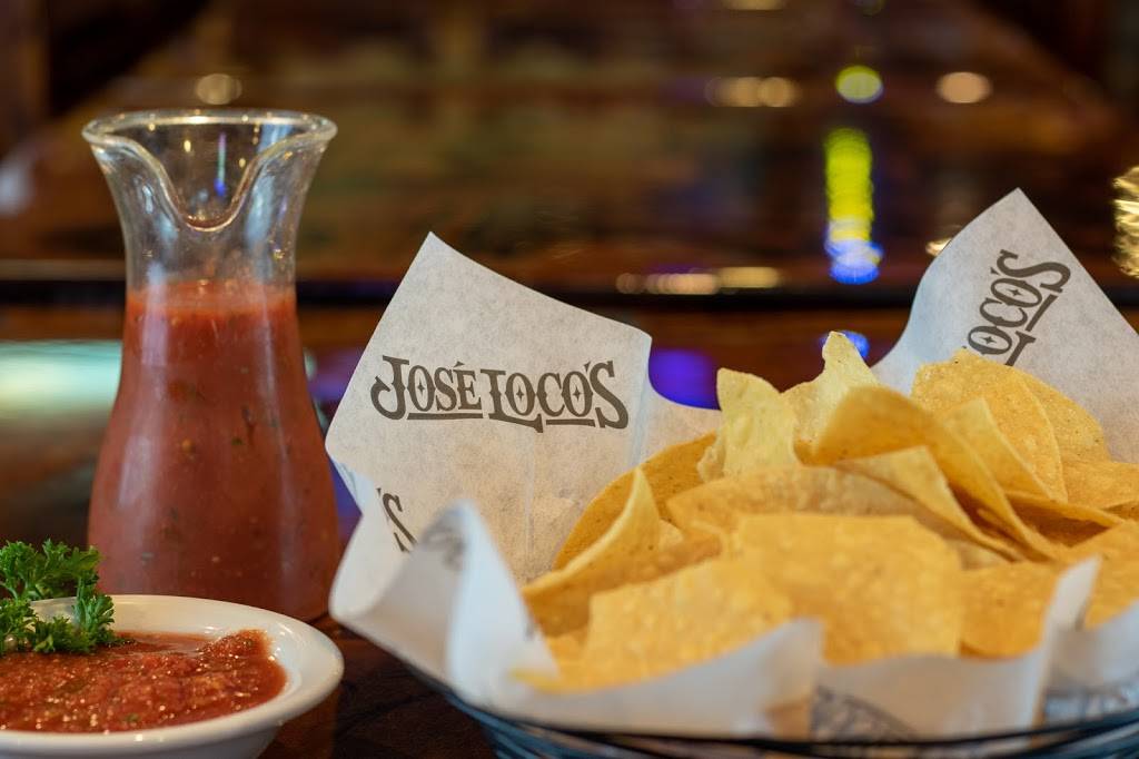 Jose Locos Steak & Grill | restaurant | 300 E Battlefield Rd, Springfield, MO 65807, USA | 4178859097 OR +1 417-885-9097