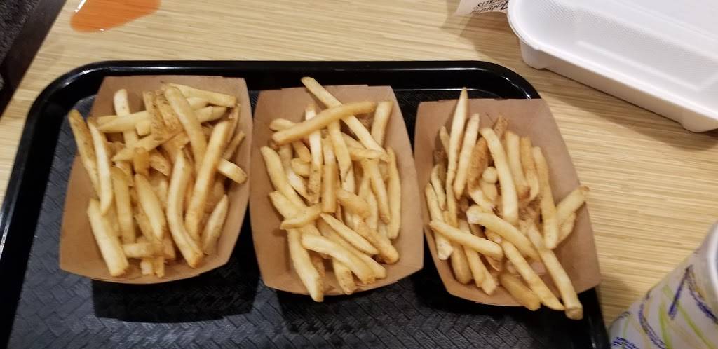 Johnny Rockets | restaurant | 1000 Premium Outlets Dr, Tannersville, PA 18372, USA | 5706292020 OR +1 570-629-2020