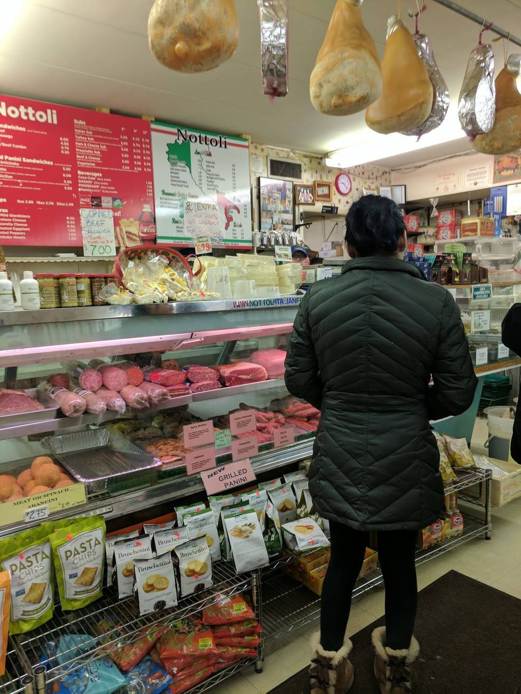 Nottoli Italian Foods | restaurant | 5025 N Harlem Ave, Chicago, IL 60656, USA | 7736310662 OR +1 773-631-0662