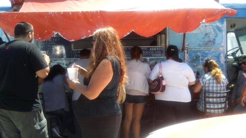 "Mariscos La Bufadora" de el GUERO | restaurant | Av. Flores Magón & Ignacio Ramírez, Salvatierra, 22607 Tijuana, BCS, Mexico | 016643879160 OR +52 664 387 9160