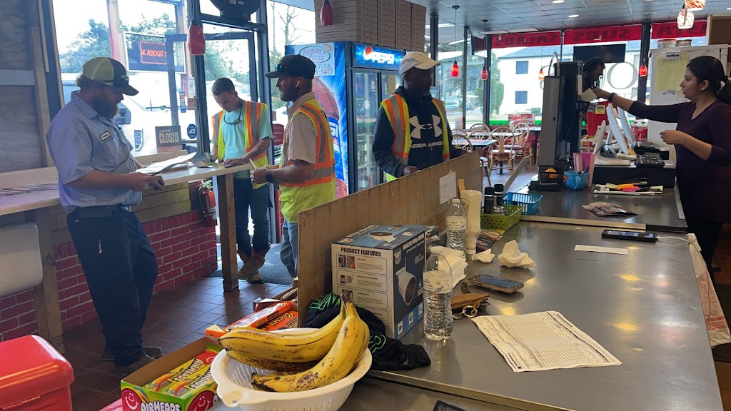 The Ice Cream Shop ( Ramons Pizza) | restaurant | 4100 W E Hwy 98, Panama City, FL 32401, USA | 8502526331 OR +1 850-252-6331