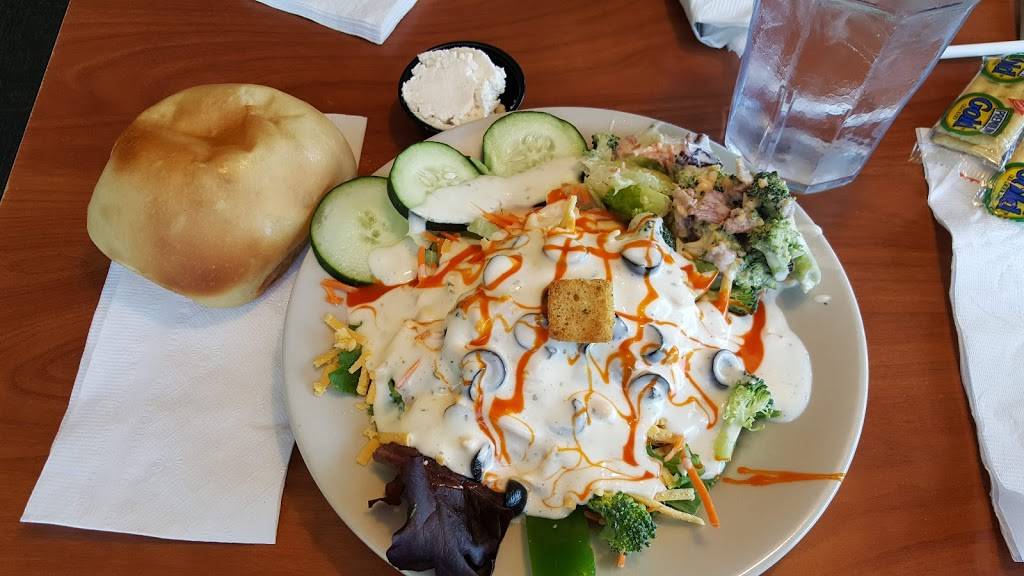 Ponderosa | restaurant | 44 W McClain Ave, Scottsburg, IN 47170, USA | 8127522224 OR +1 812-752-2224