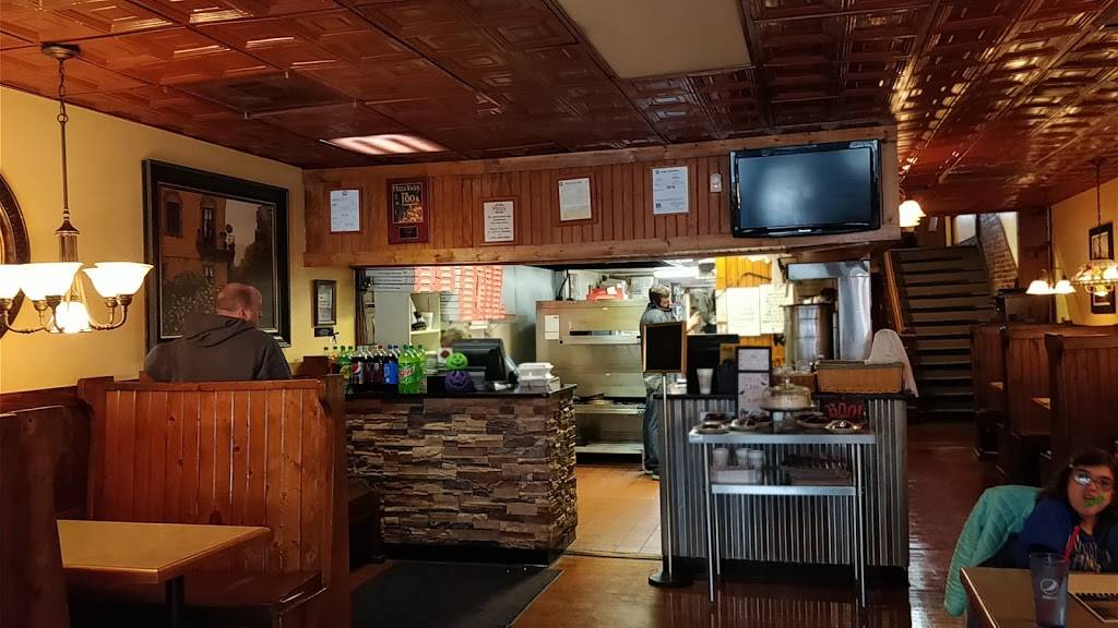 Hometown Pizza - Bloomfield | restaurant | 107 Taylorsville Rd, Bloomfield, KY 40008, USA | 5022527208 OR +1 502-252-7208