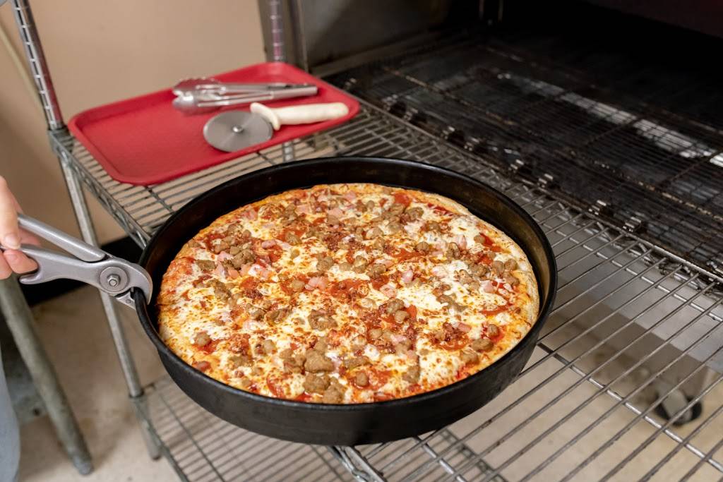 Double Take Pizza | restaurant | 403 N Grove St, Eustis, FL 32726, USA | 3524830222 OR +1 352-483-0222