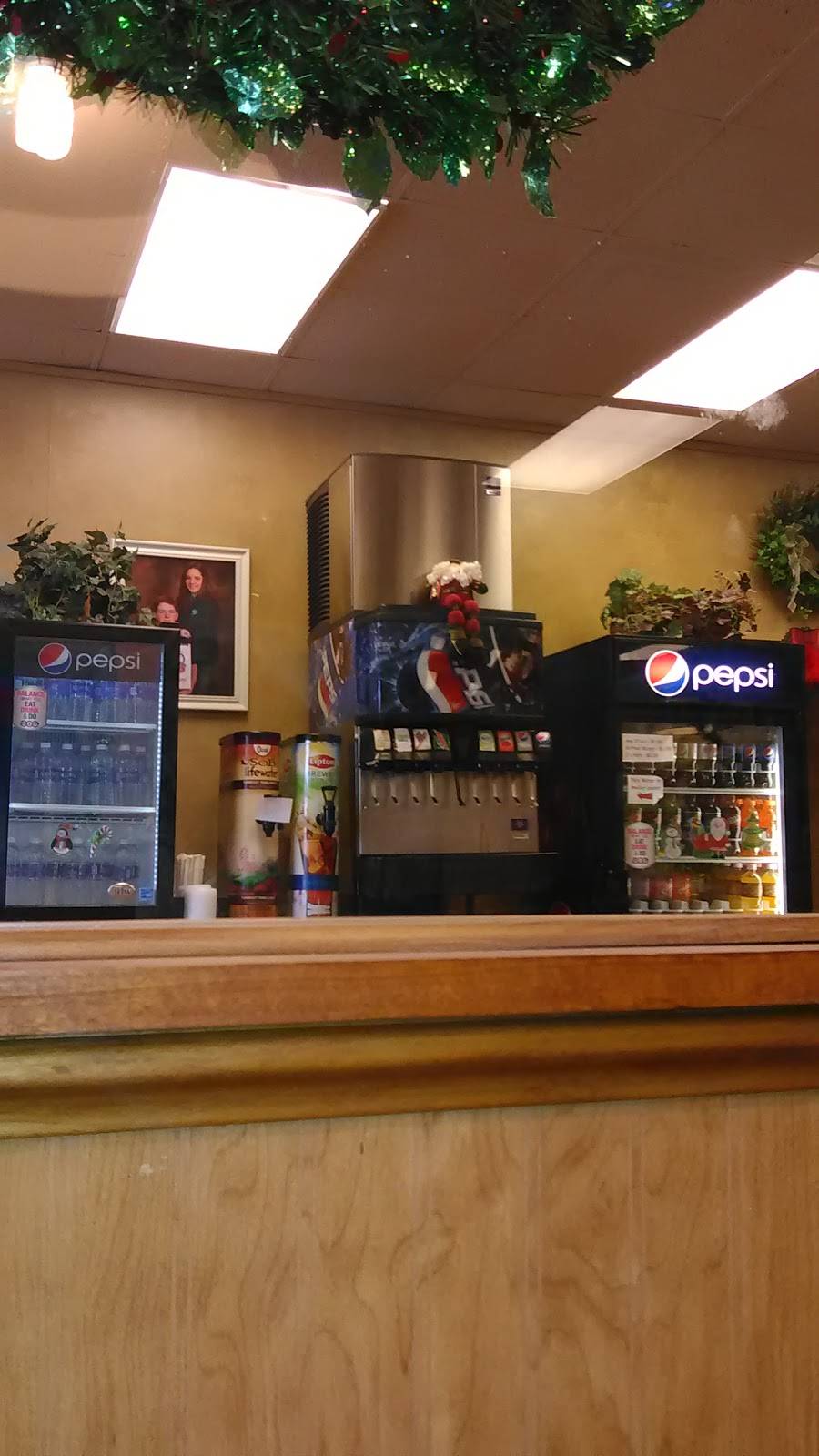 Pizza Joes | restaurant | 642 Gypsy Ln, Youngstown, OH 44505, USA | 3307440099 OR +1 330-744-0099