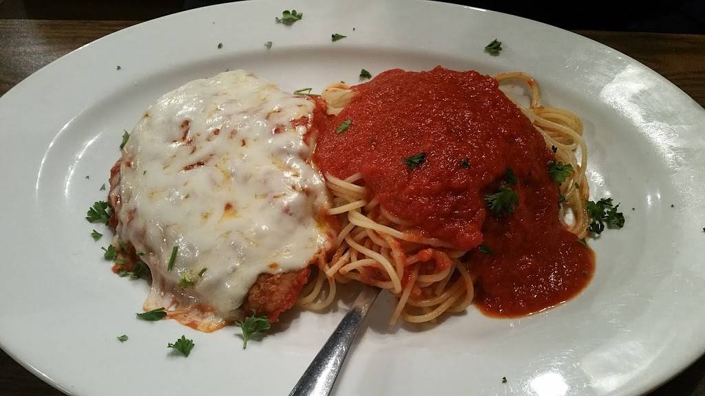 Napolis | restaurant | 110 W Ennis Ave, Ennis, TX 75119, USA | 9728758003 OR +1 972-875-8003