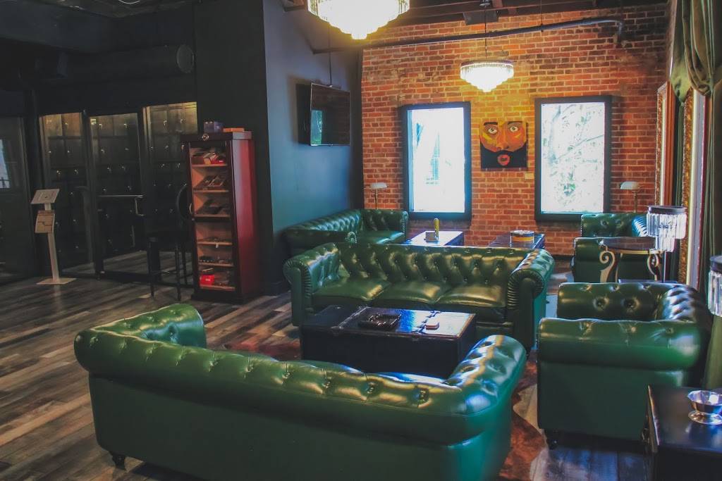 Downing Street Social Club | restaurant | 2736 Virginia St, Houston, TX 77098, USA | 8327429157 OR +1 832-742-9157