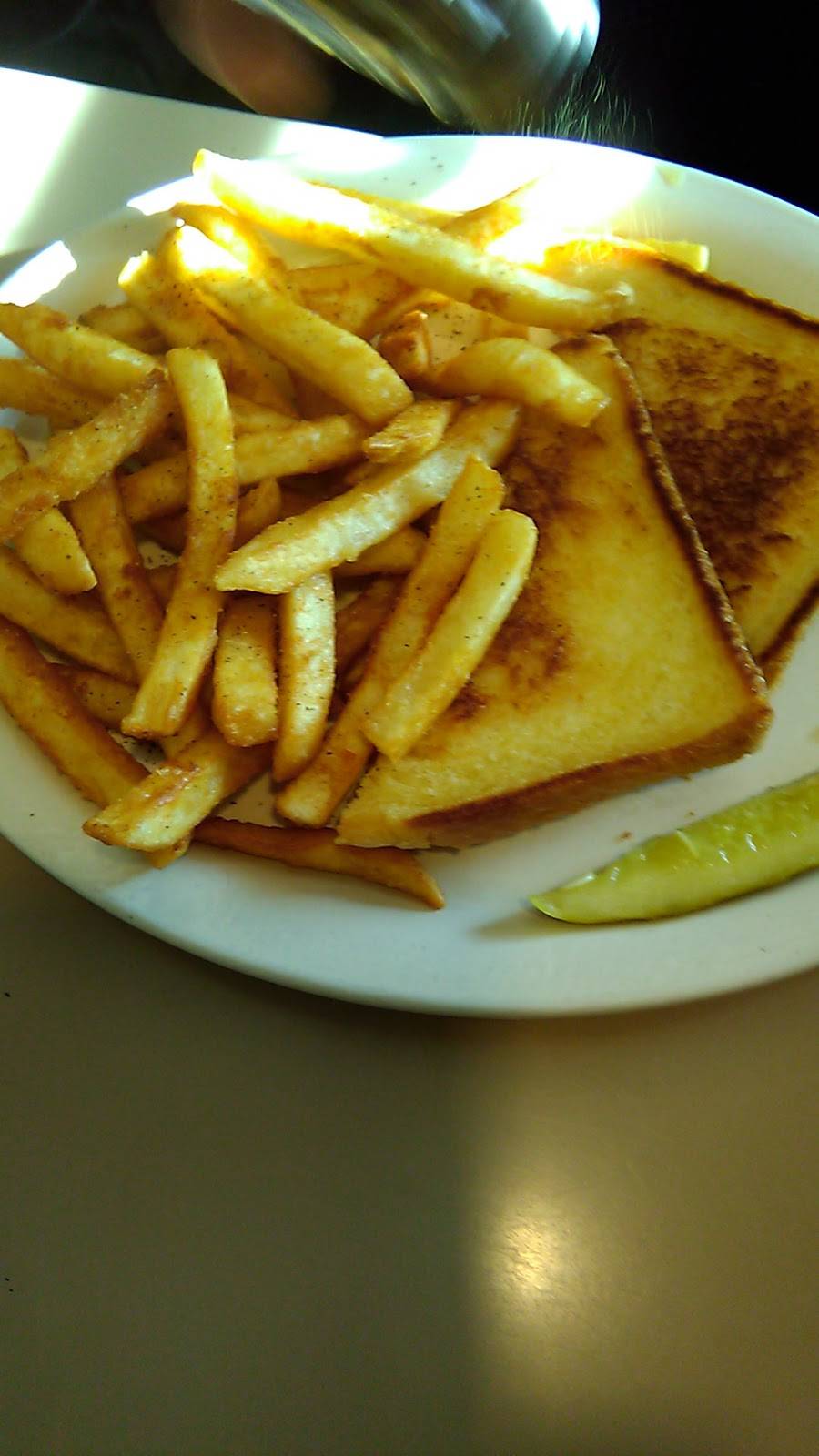 Mimis Diner | restaurant | 5589 M-36 #7, Pinckney, MI 48169, United States | 8102319800 OR +1 810-231-9800