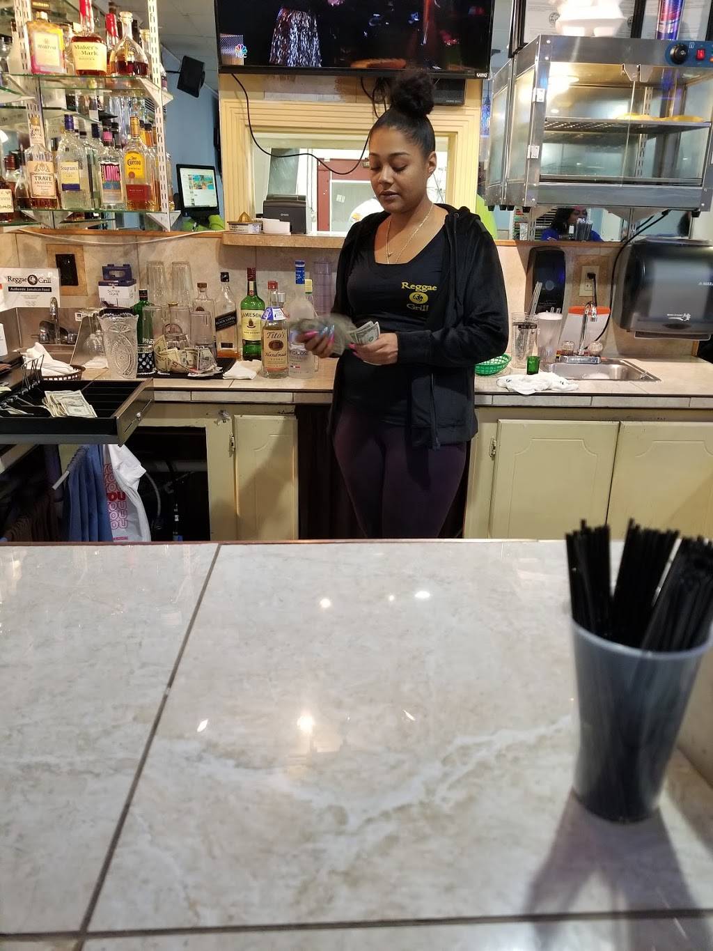 The Reggae Grill - Cayce | restaurant | 3629, 901 Holland Ave, Cayce, SC 29033, USA | 8037982119 OR +1 803-798-2119