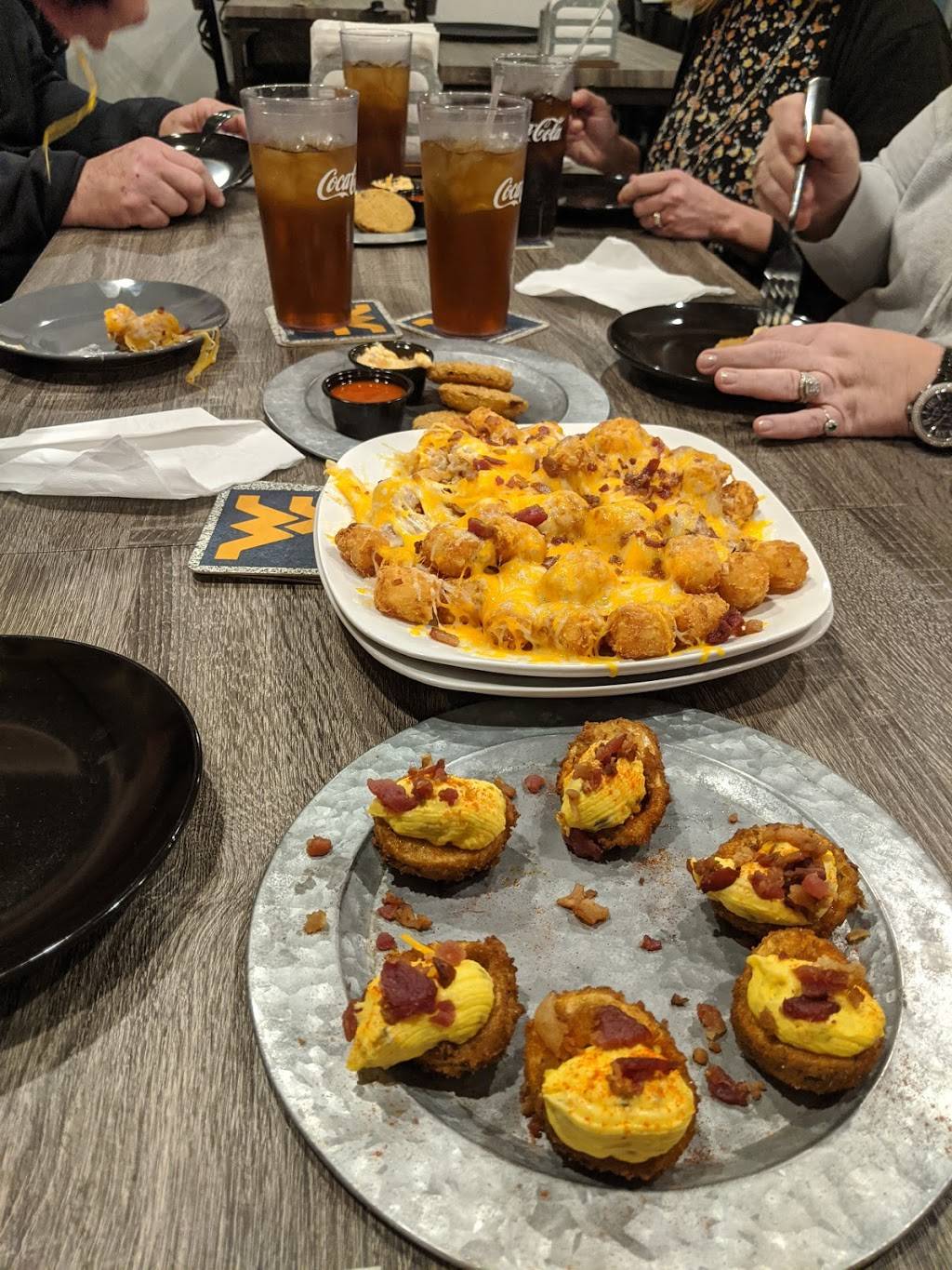 The Backwoods Bar & Grill | restaurant | 8902 Sissonville Dr, Sissonville, WV 25320, USA | 3049882298 OR +1 304-988-2298