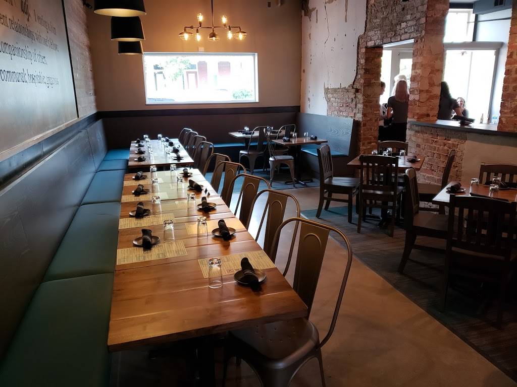 Social52 Kitchen & Craft Bar | restaurant | 2619 W Main St, Richmond, VA 23220, USA | 8043539709 OR +1 804-353-9709