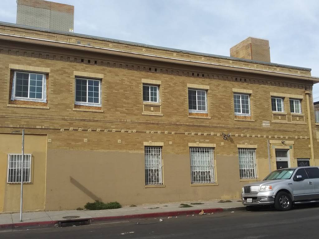 Los Poblanos Restaurant | restaurant | 1433 W Jefferson Blvd, Los Angeles, CA 90007, USA | 3237661869 OR +1 323-766-1869