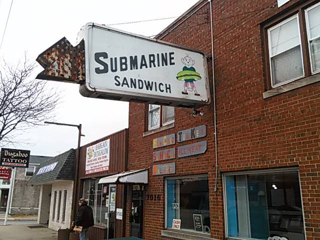 Super Submarine | meal takeaway | 7010 Kennedy Ave, Hammond, IN 46323, USA | 2198456705 OR +1 219-845-6705
