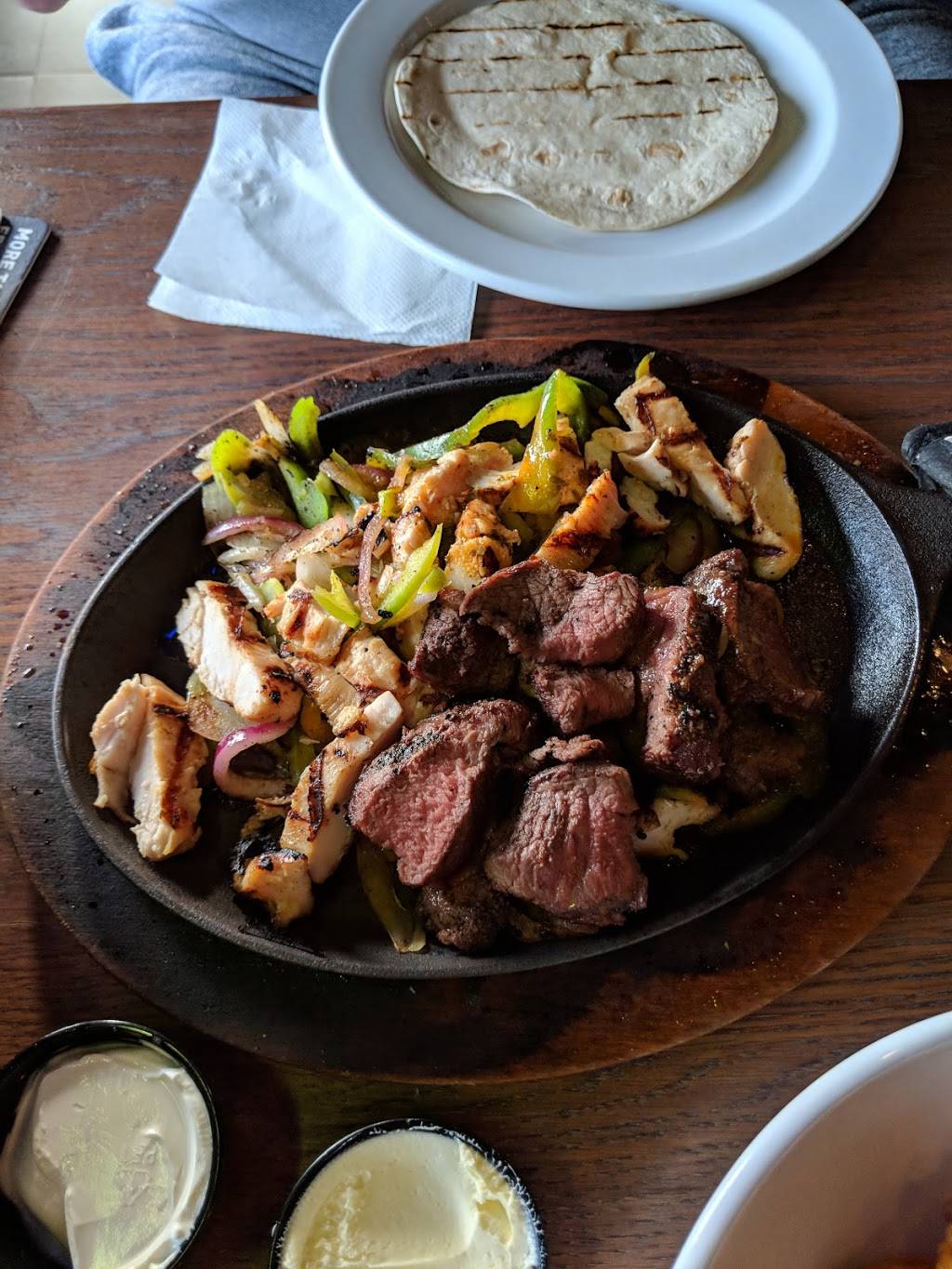 Millers Ale House - Champions Gate | restaurant | 8170 Laura Ln, Davenport, FL 33896, USA | 4072749731 OR +1 407-274-9731