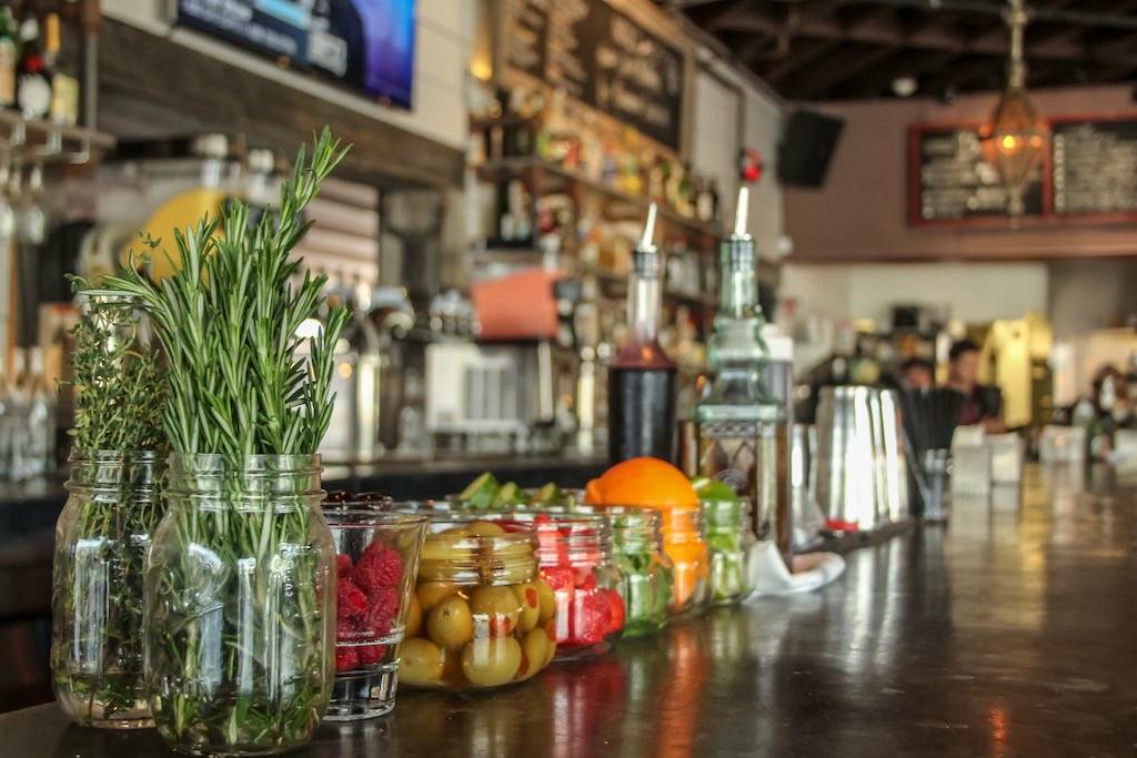 Noble Crust Of St. Petersburg | restaurant | 8300 4th St N, St. Petersburg, FL 33702, USA | 7273296041 OR +1 727-329-6041