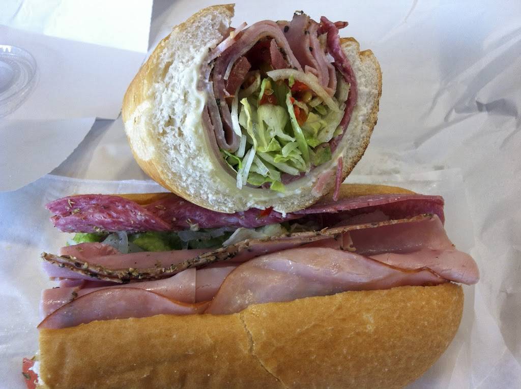 Capriottis Sandwich Shop | restaurant | 1500 Wilson Blvd, Rosslyn, VA 22209, USA | 7034652277 OR +1 703-465-2277
