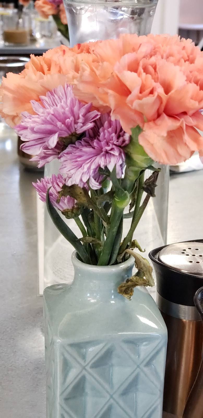 LOZA | restaurant | 601 E Main St, Turlock, CA 95380, USA | 2096525839 OR +1 209-652-5839