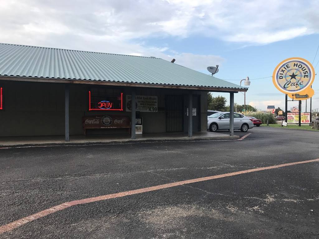 Dixie House Cafe | restaurant | 3701 E Belknap St, Fort Worth, TX 76111, USA | 8172220883 OR +1 817-222-0883