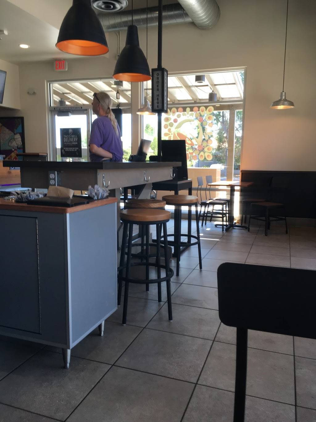 Taco Bell | meal takeaway | 1336 W University Dr, Tempe, AZ 85281, USA | 4805901809 OR +1 480-590-1809