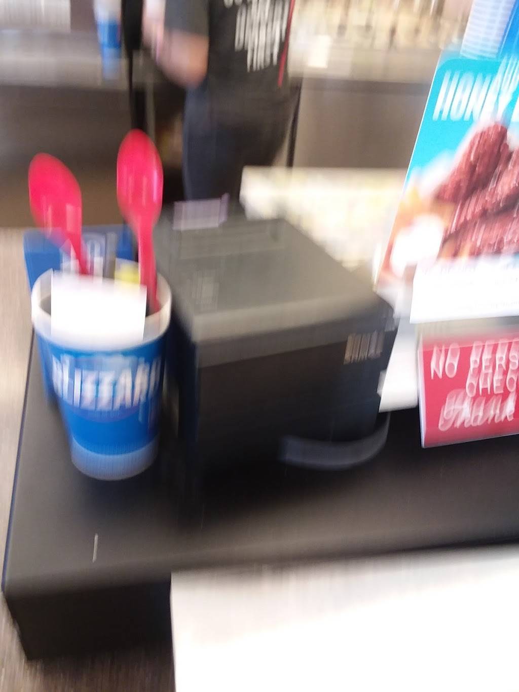 Dairy Queen | restaurant | 1958 E Wabash St, Frankfort, IN 46041, USA | 7656548221 OR +1 765-654-8221