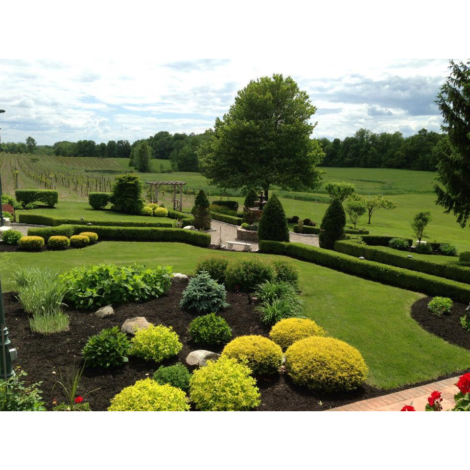 Magnanini Winery, Restaurant & Distillery | restaurant | 172 Strawridge Rd, Wallkill, NY 12589, USA | 8458952767 OR +1 845-895-2767