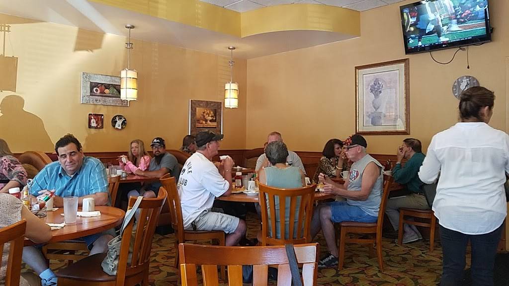 Rainbow Pancake House and Restaurant | restaurant | 1229 S Main St, Algonquin, IL 60102, USA | 2246789526 OR +1 224-678-9526