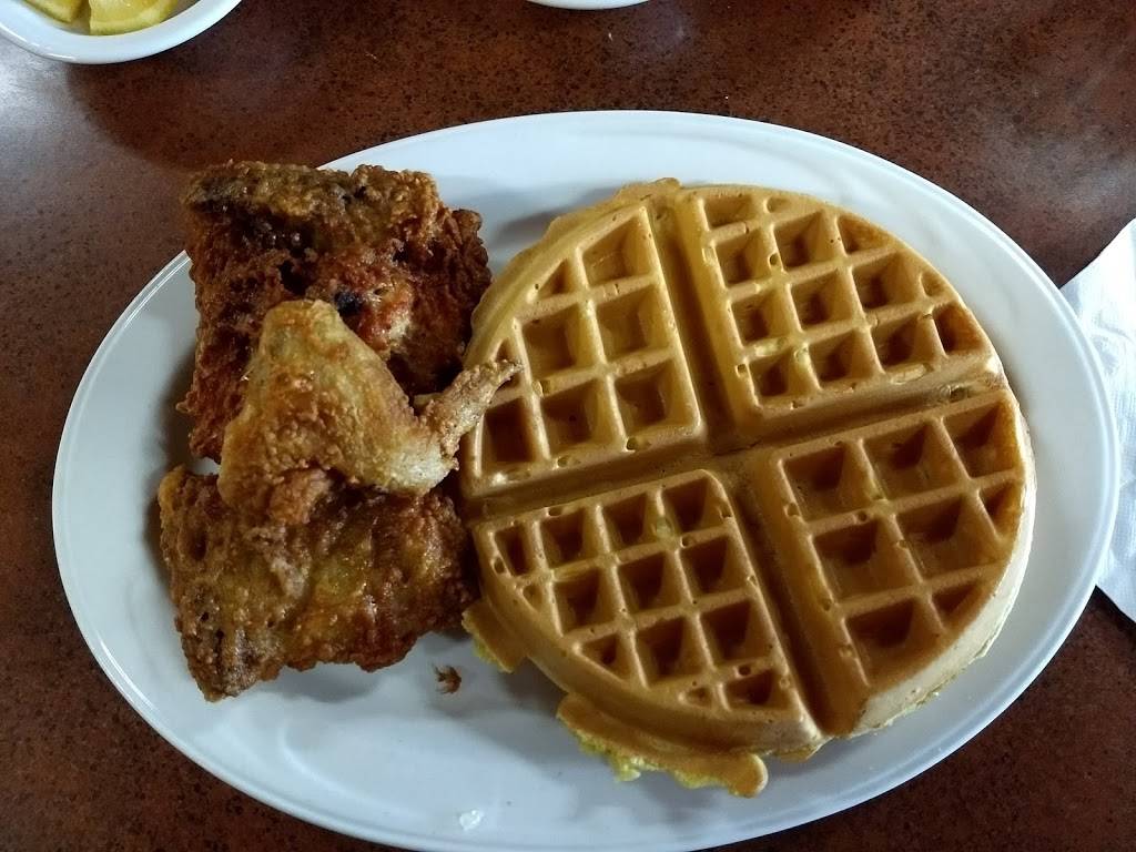 Elys Breakfast Restaurant & Burgers | restaurant | 2477 E Tropicana Ave, Las Vegas, NV 89121, USA | 7022011115 OR +1 702-201-1115