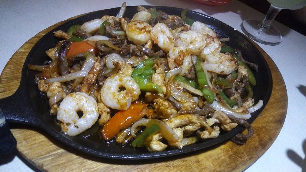 Las Fajitas Mexican Restaurant & Bar | restaurant | 1165 Woodbury Hwy, Manchester, TN 37355, USA | 9317285000 OR +1 931-728-5000