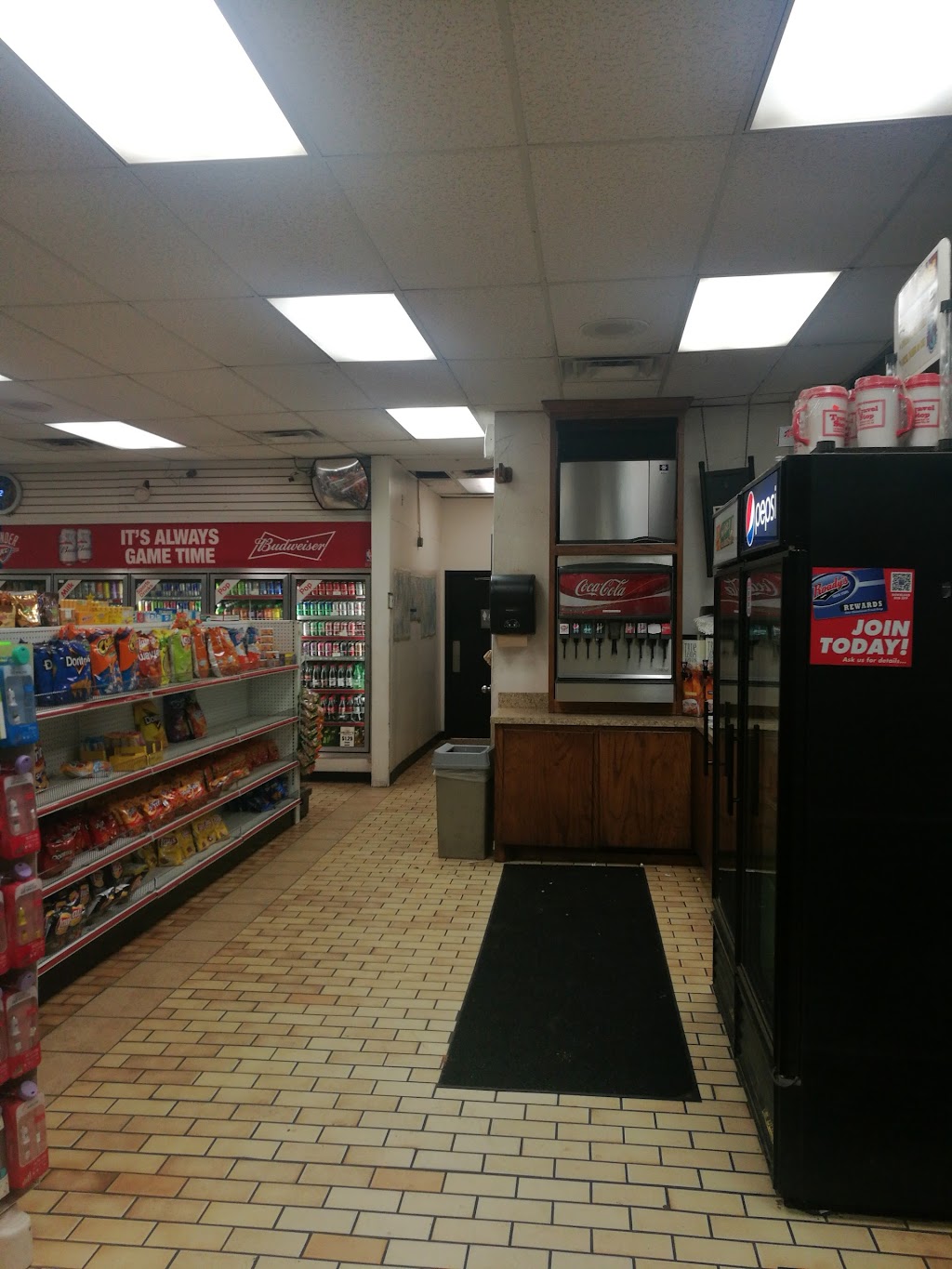 eExpress | restaurant | 12204 N I- 35 Service Rd, Oklahoma City, OK 73131, USA | 4054783052 OR +1 405-478-3052