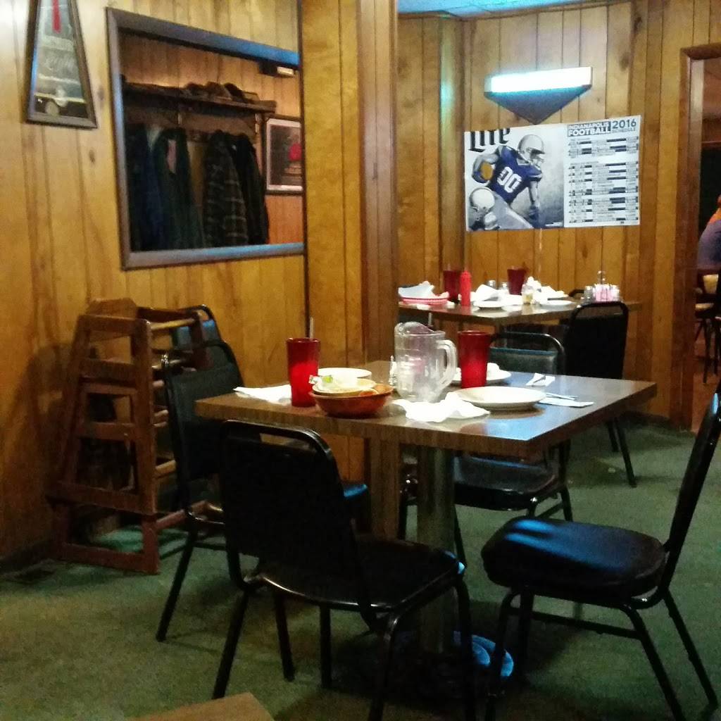 St Phillips Inn | restaurant | 11200 Upper Mt Vernon Rd, Evansville, IN 47712, USA | 8129855558 OR +1 812-985-5558