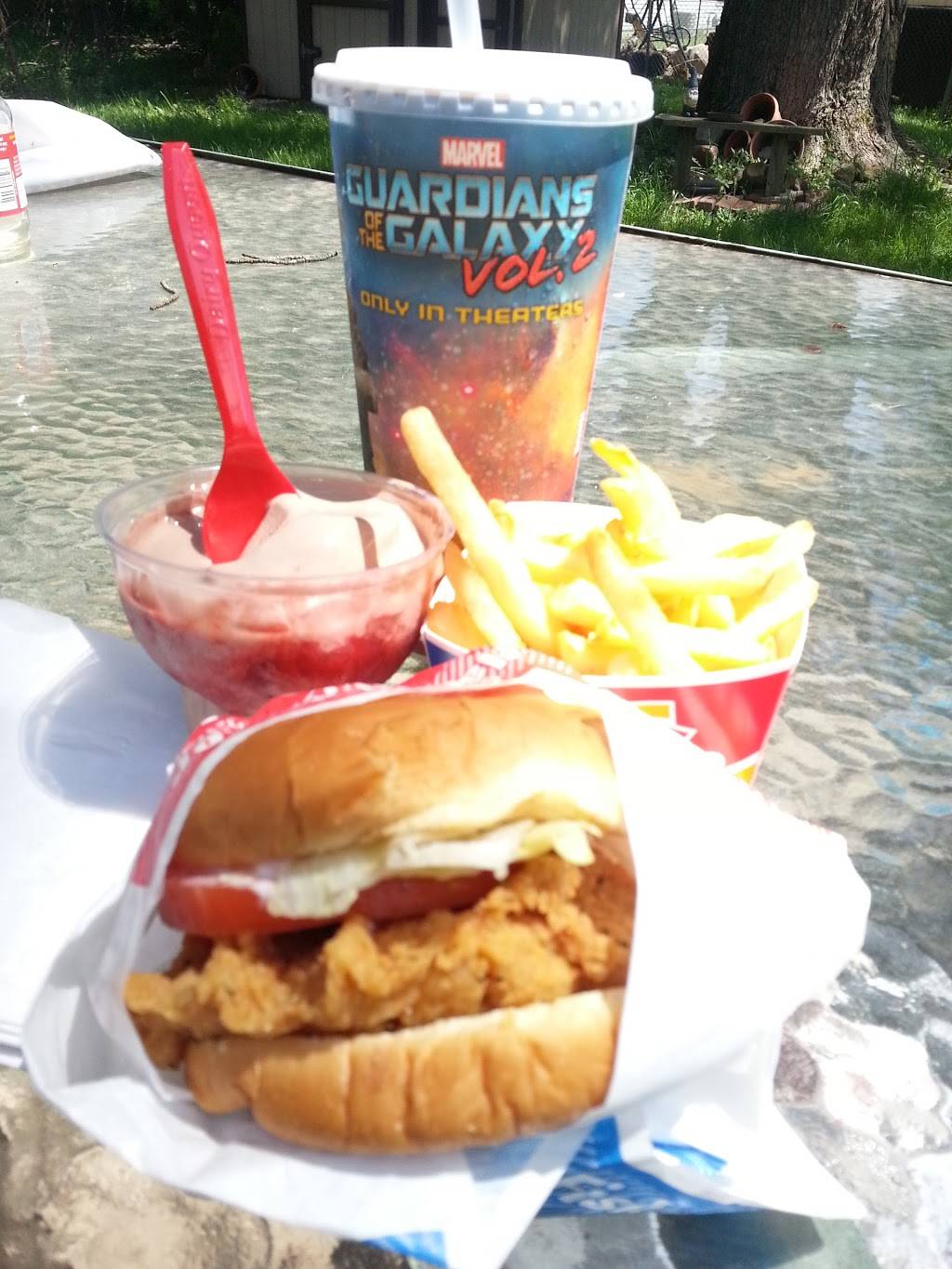 Dairy Queen Grill & Chill | restaurant | 32936 Center Ridge Rd, North Ridgeville, OH 44039, USA | 4403274411 OR +1 440-327-4411