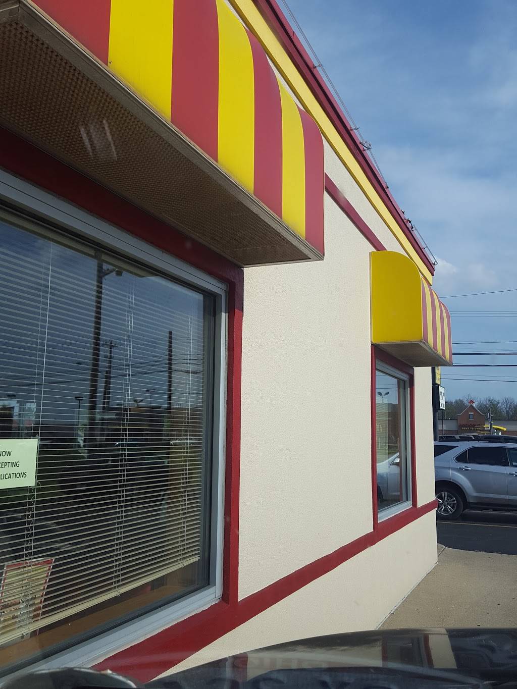 Gold Star Chili | restaurant | 1295 Rombach Ave, Wilmington, OH 45177, USA | 9373827199 OR +1 937-382-7199