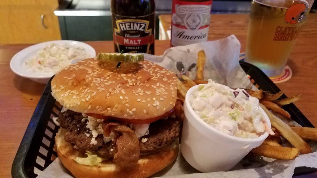 Hodges Cafe | restaurant | 897 Wooster Rd W, Barberton, OH 44203, USA | 3308256073 OR +1 330-825-6073