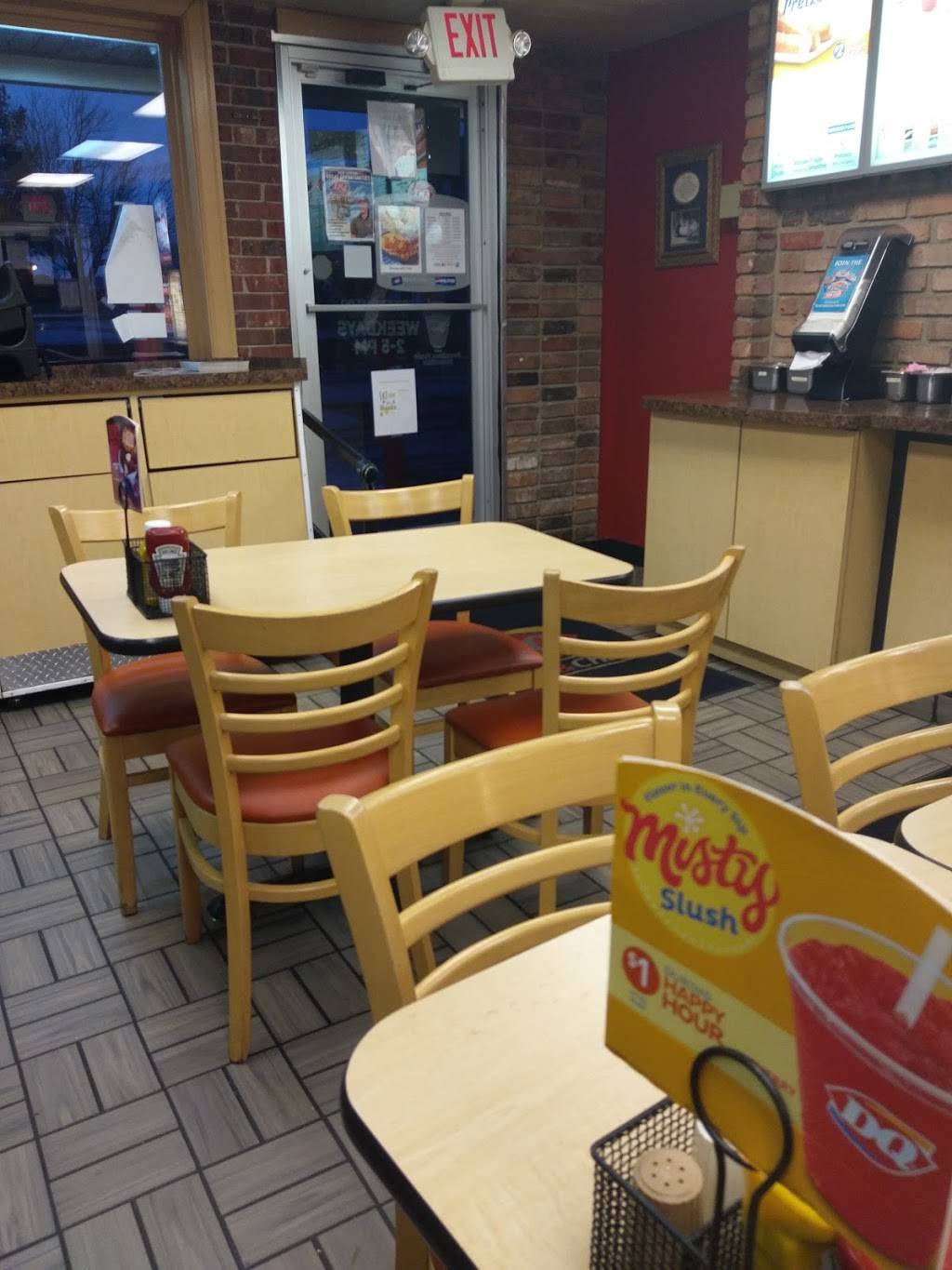 Dairy Queen Grill & Chill | restaurant | 198 Frankfort St, Versailles, KY 40383, USA | 8598733079 OR +1 859-873-3079