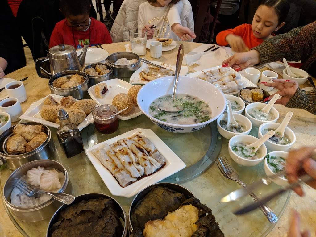 Emperors Palace | restaurant | 2136 Rockwell Ave, Cleveland, OH 44114, USA | 2168619999 OR +1 216-861-9999