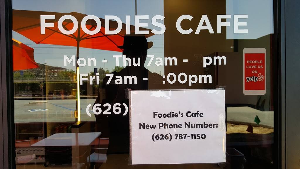 Foodies Cafe | cafe | 1111 S Arroyo Pkwy, Pasadena, CA 91105, USA | 6267871150 OR +1 626-787-1150