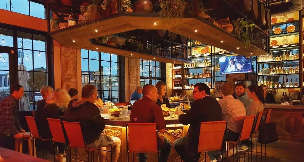 Goode Company Kitchen & Cantina - Memorial | restaurant | 9005 Katy Fwy, Houston, TX 77024, USA | 7137663434 OR +1 713-766-3434