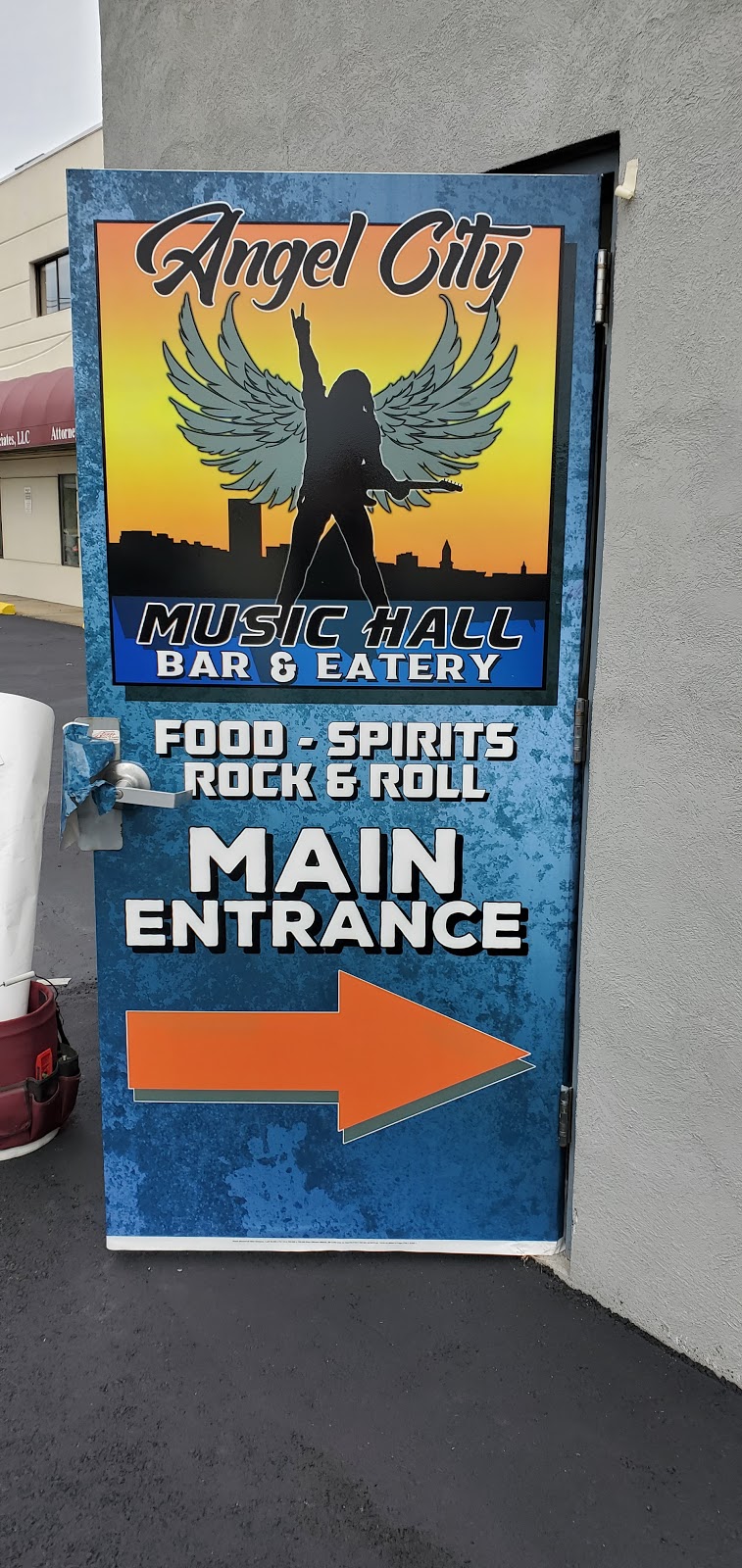 Angel City Music Hall Bar & Eatery LLC | restaurant | 179 Elm St unit b, Manchester, NH 03101, USA | 6039313654 OR +1 603-931-3654