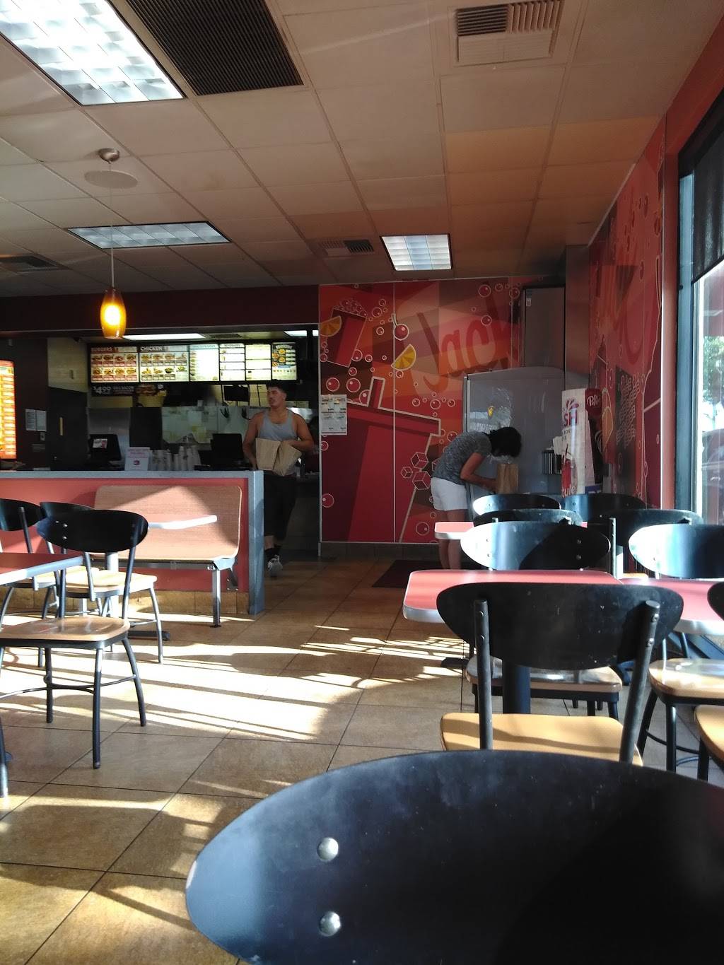 Jack in the Box | restaurant | 8225 W Camelback Rd, Phoenix, AZ 85033, USA | 6238490630 OR +1 623-849-0630