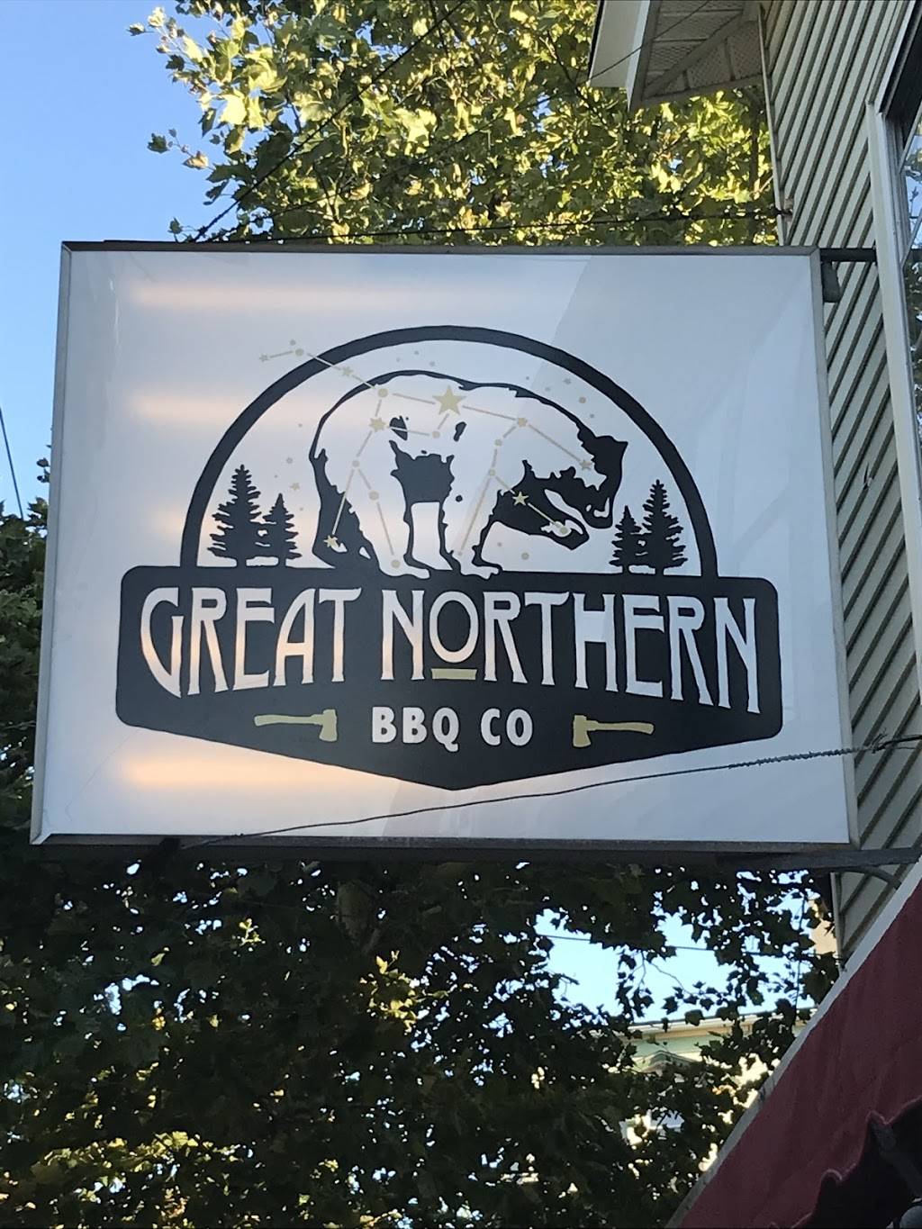 Great Northern BBQ Co | restaurant | 9 Parade St, Providence, RI 02909, USA | 4014211513 OR +1 401-421-1513