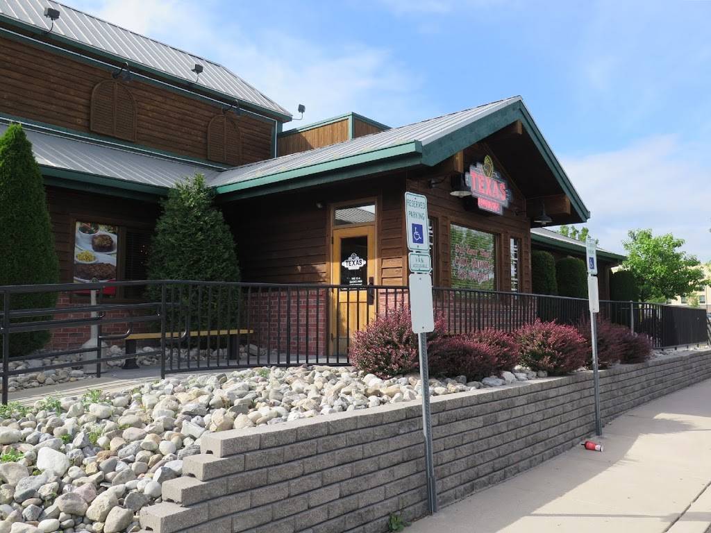 Texas Roadhouse | restaurant | 115 Garden Golf Blvd, North Wales, PA 19454, USA | 2153934974 OR +1 215-393-4974