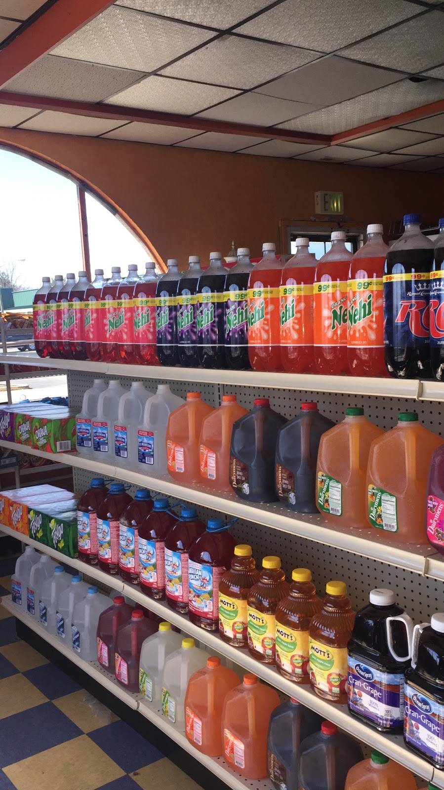 East Side Steak and Lemonade | restaurant | 6044 E 21st St, Indianapolis, IN 46219, USA | 3176531686 OR +1 317-653-1686