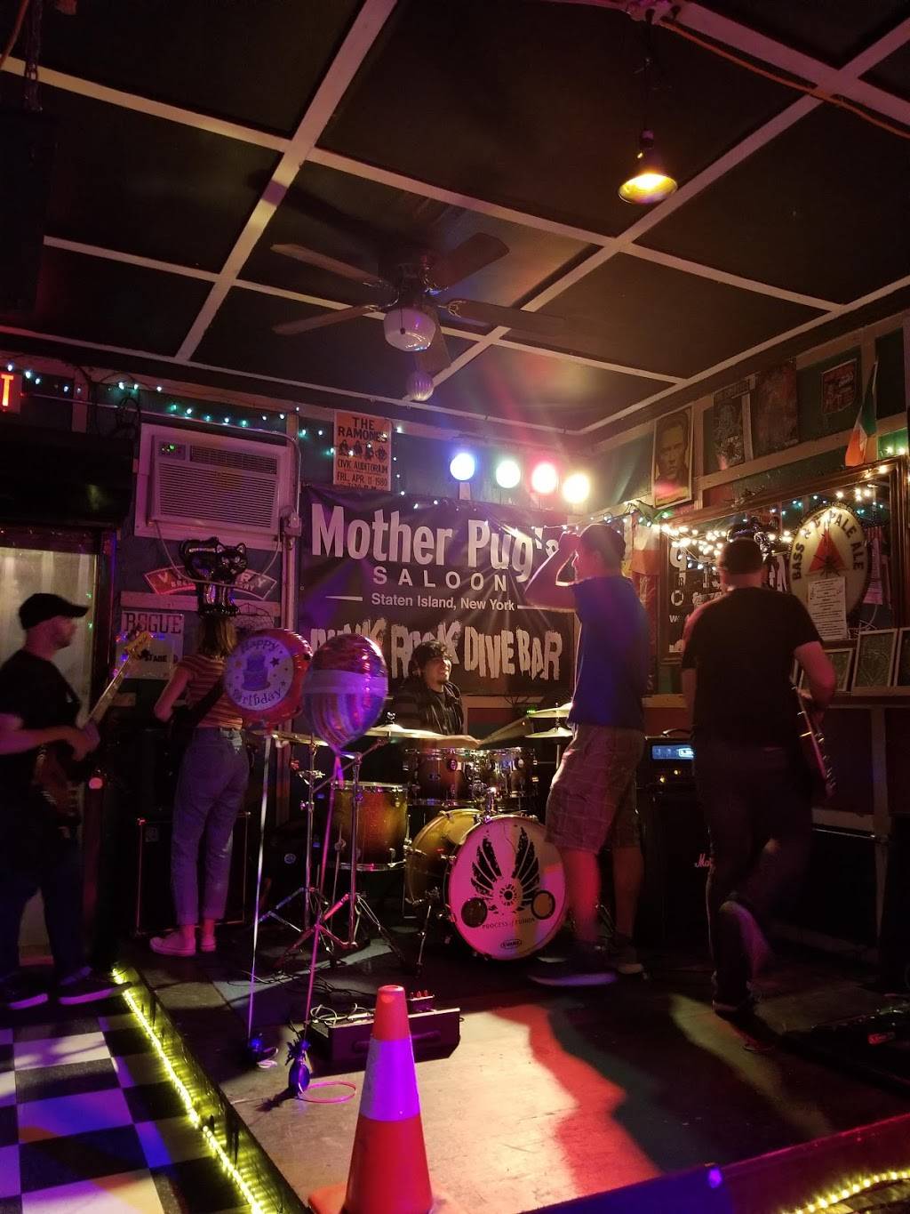 Mother Pugs Saloon | restaurant | 1371 Forest Ave, Staten Island, NY 10302, USA | 7184429831 OR +1 718-442-9831