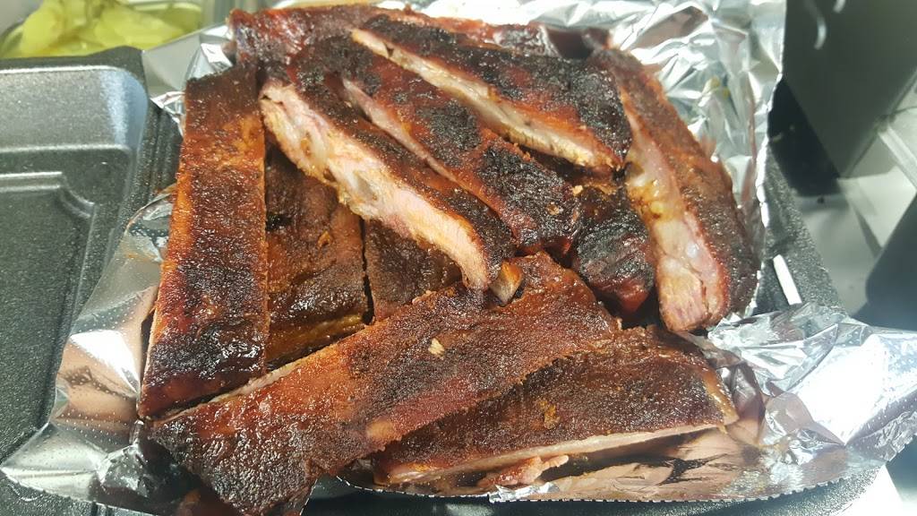 Velvet Smoke BBQ - White Oak | restaurant | 5626 Cheviot Rd, Cincinnati, OH 45247, USA | 5136208327 OR +1 513-620-8327