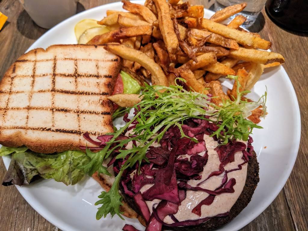 Cupitol Coffee & Eatery | cafe | 812 Grove St, Evanston, IL 60201, USA | 8478688078 OR +1 847-868-8078