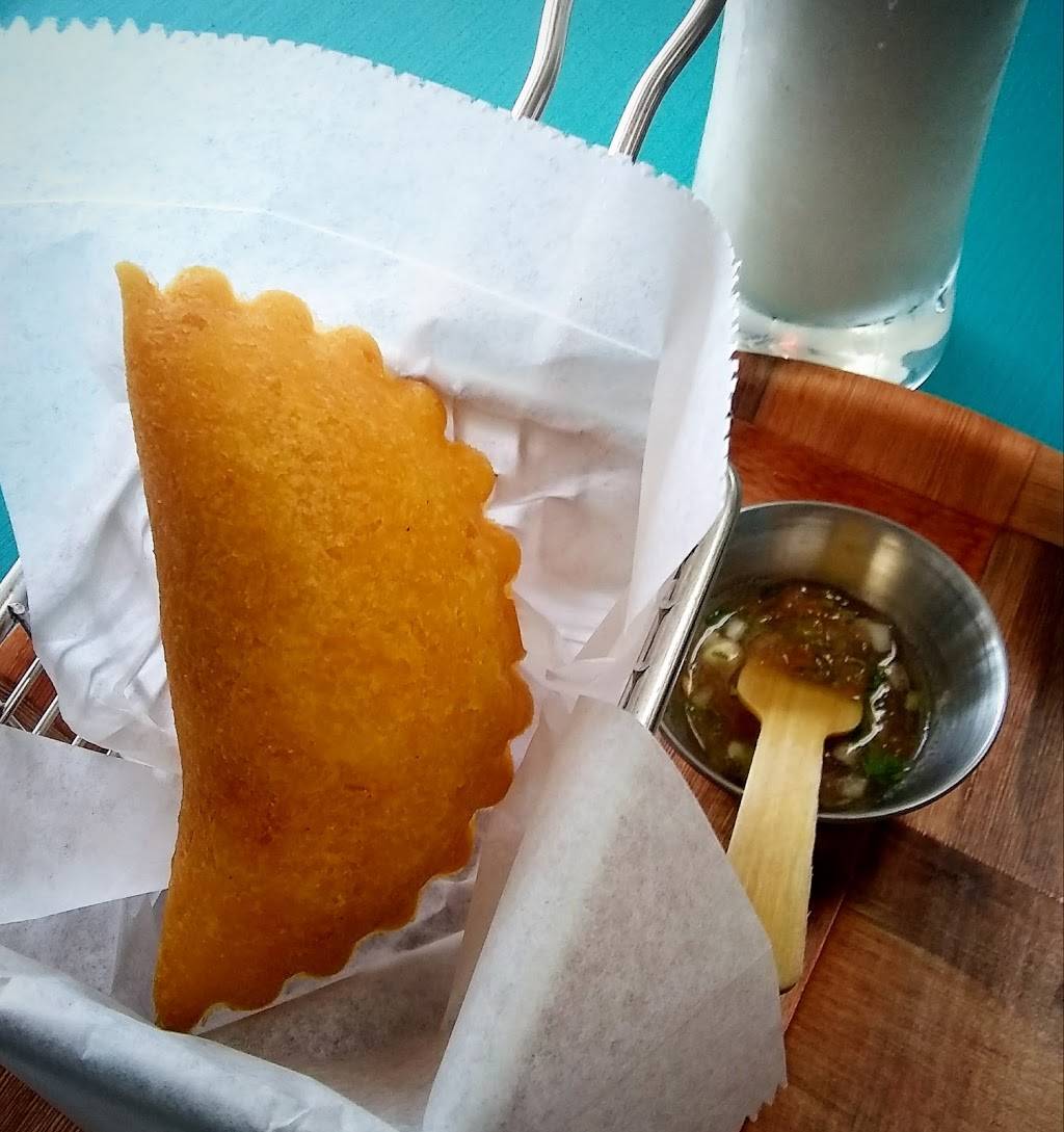 Tutti Frutti y Mas | bakery | 7714 University Blvd, Winter Park, FL 32792, USA | 3218727384 OR +1 321-872-7384