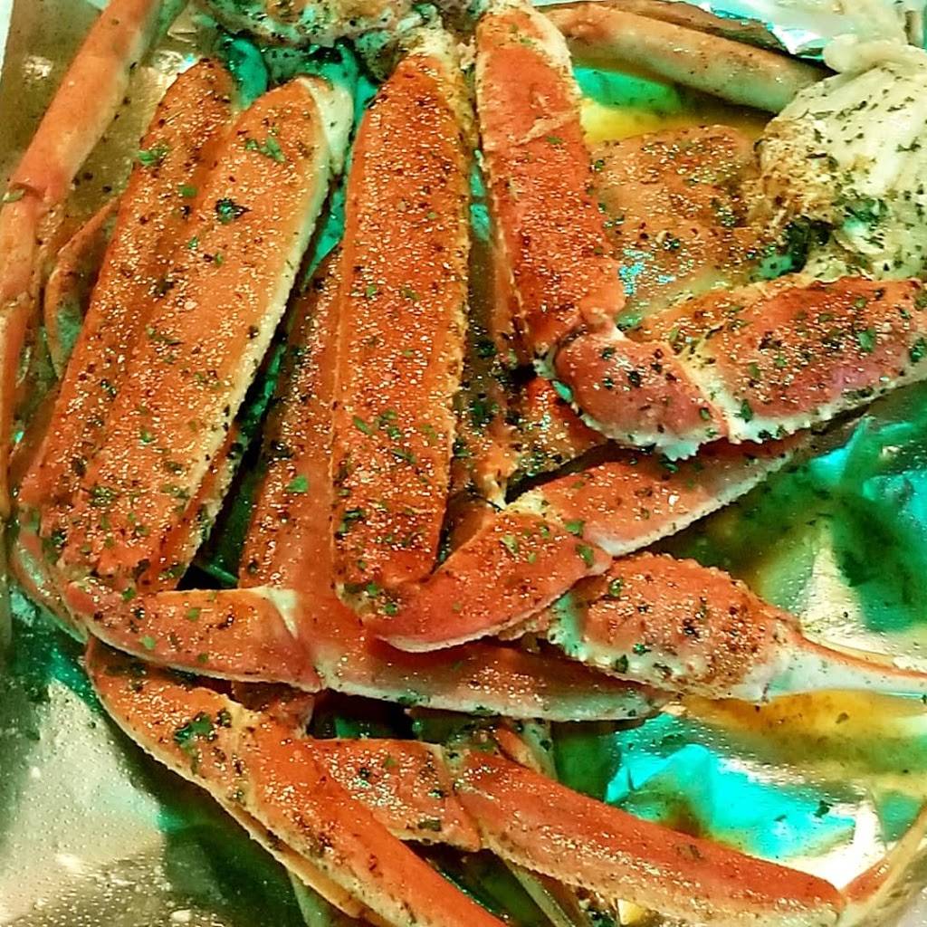 Krab Kingz 7 | restaurant | 102 N McKinney St, Richardson, TX 75081, USA | 6824448381 OR +1 682-444-8381